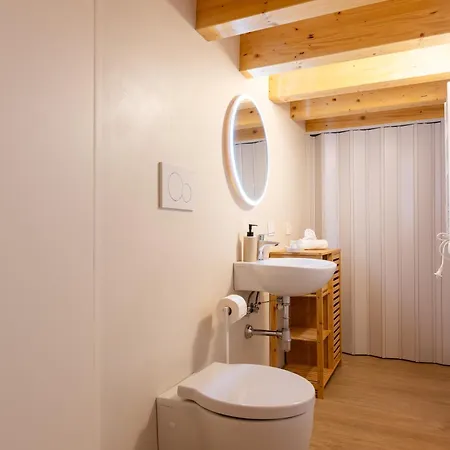 Corte Dama - Live Like A Local In Vecchia Apartman Bari