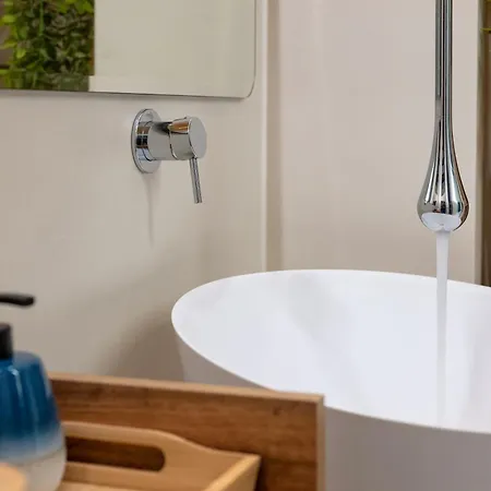 Corte Dama - Live Like A Local In Vecchia Apartman Bari