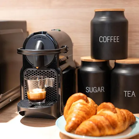 Corte Dama - Live Like A Local In Vecchia Apartman Bari