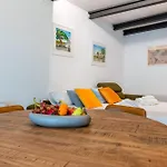 Apartmán Corte Dama - Live Like A Local In Vecchia