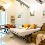 Corte Dama - Live Like A Local In Vecchia Apartmán Bari
