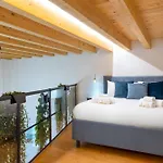 Corte Dama - Live Like A Local In Vecchia Appartement *