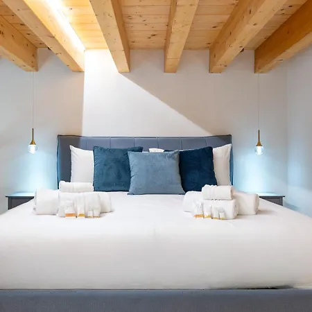 Corte Dama - Live Like A Local In Vecchia شقة *