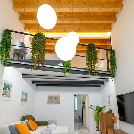 Corte Dama - Live Like A Local In Vecchia باري